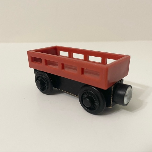 Thomas & Friends Wooden Cargo Car Train - Picture 10 of 10